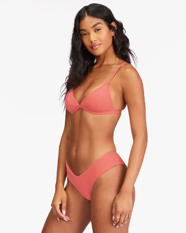 Sol Searcher Ceci Triangle Bikini Top - Lifes A Peach