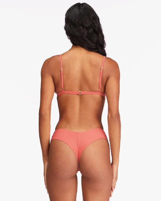 Sol Searcher Ceci Triangle Bikini Top - Lifes A Peach